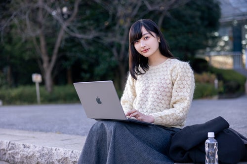 日本语言学校招生无年龄限制，不同学校倾向性各异