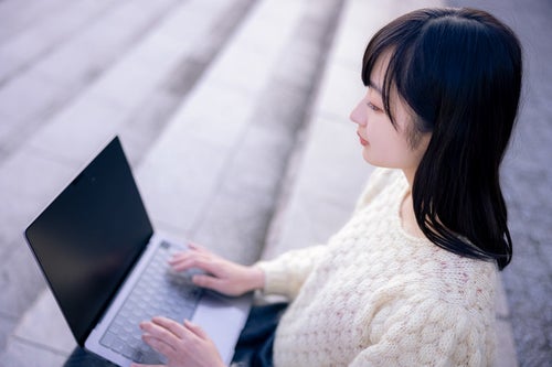 日本大学院留学生就职率：影响因素与提升策略